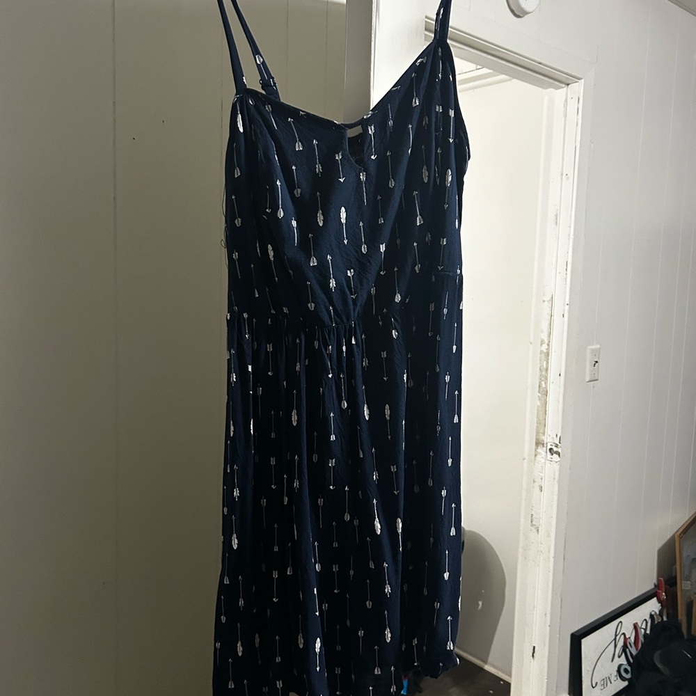 AUW Dark Blue Midi Dress with Arrow Pattern